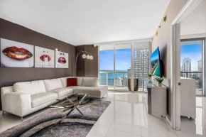 Icon Brickell, W Hotel - 2BR, Prime Location, Pool - Miami